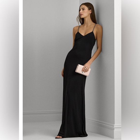 Lauren Ralph Lauren
Women's Chain-Strap Twisted-Back Gown. Worn once - Picture 5 of 5